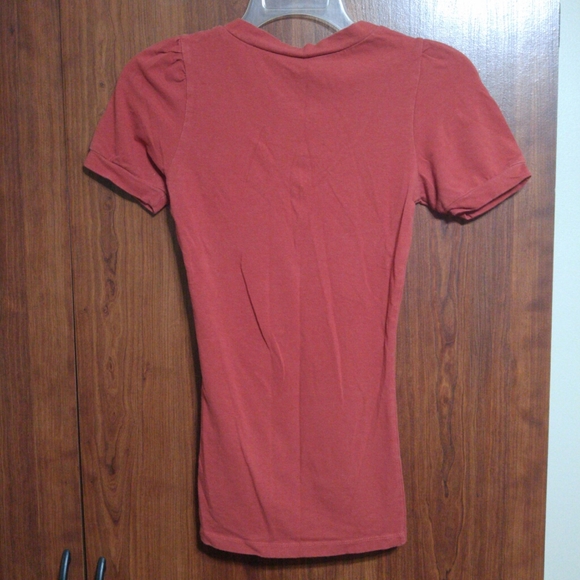 Rue21 rust colored short sleeve tee size small - Picture 4 of 4